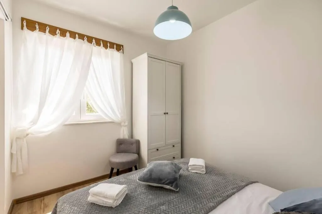 Apartment By Joe Jr. Trogir 0*,  Chorvatsko